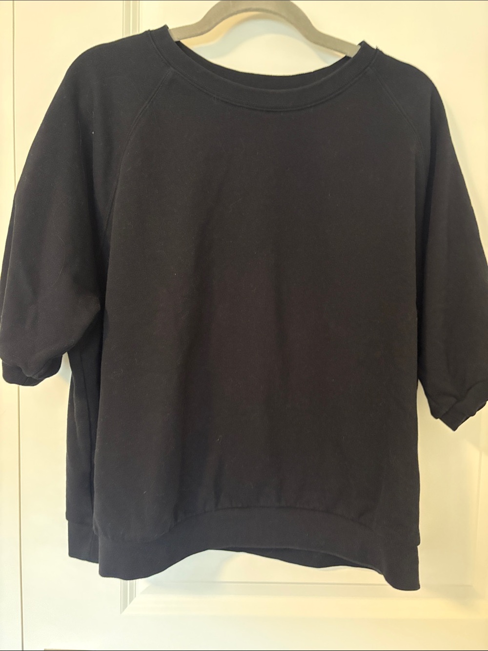 GAP Black Pullover Sweatshirt